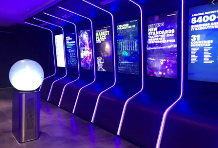 DIGITAL EXPERIENCE CENTRE